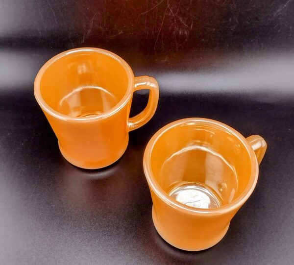 Anchor Hocking Peach Lustre Fire King mugs, set of 2 - Image 3