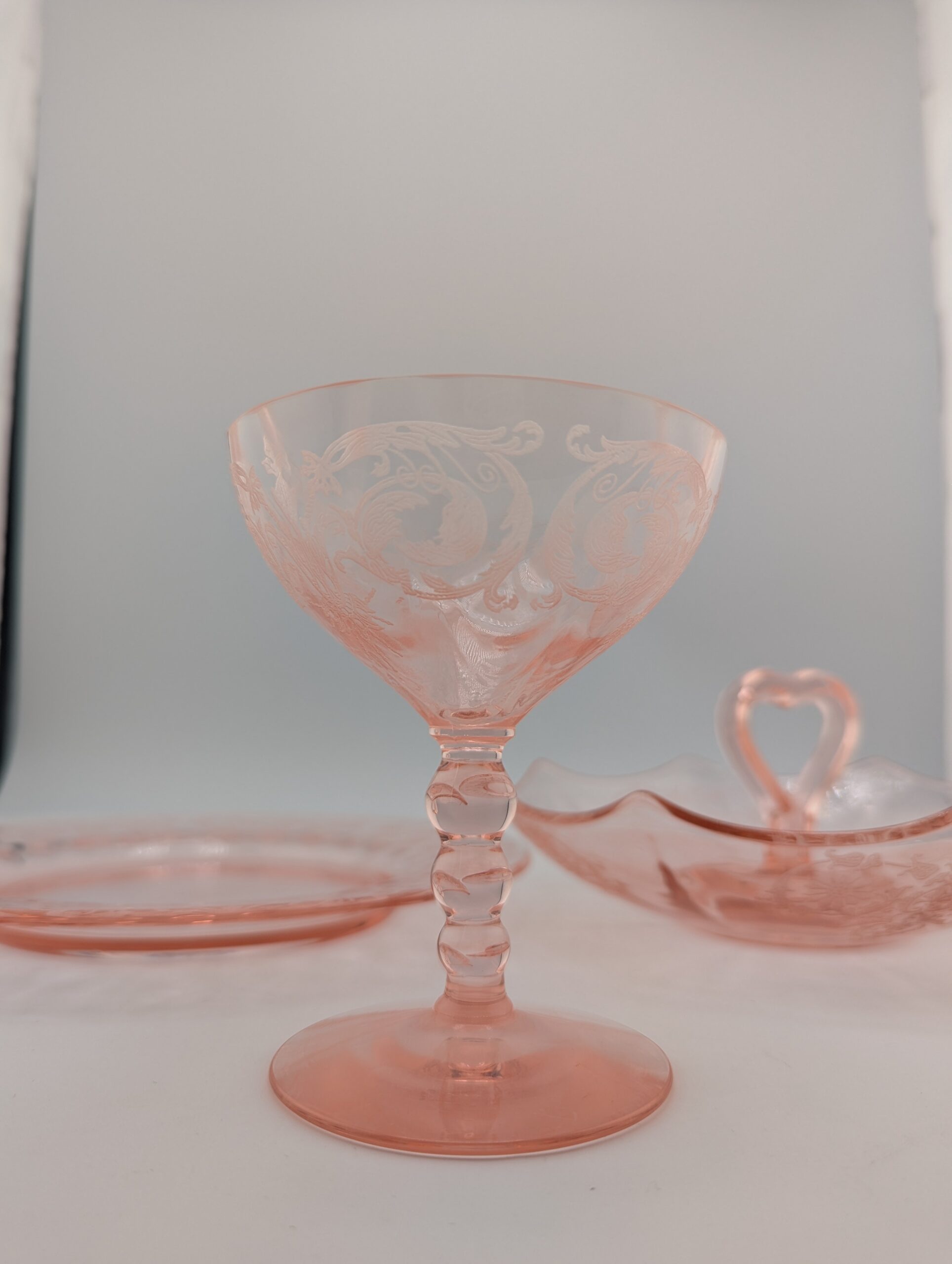 VINTAGE PINK DEPRESSION GLASS 20 PIECE SET
