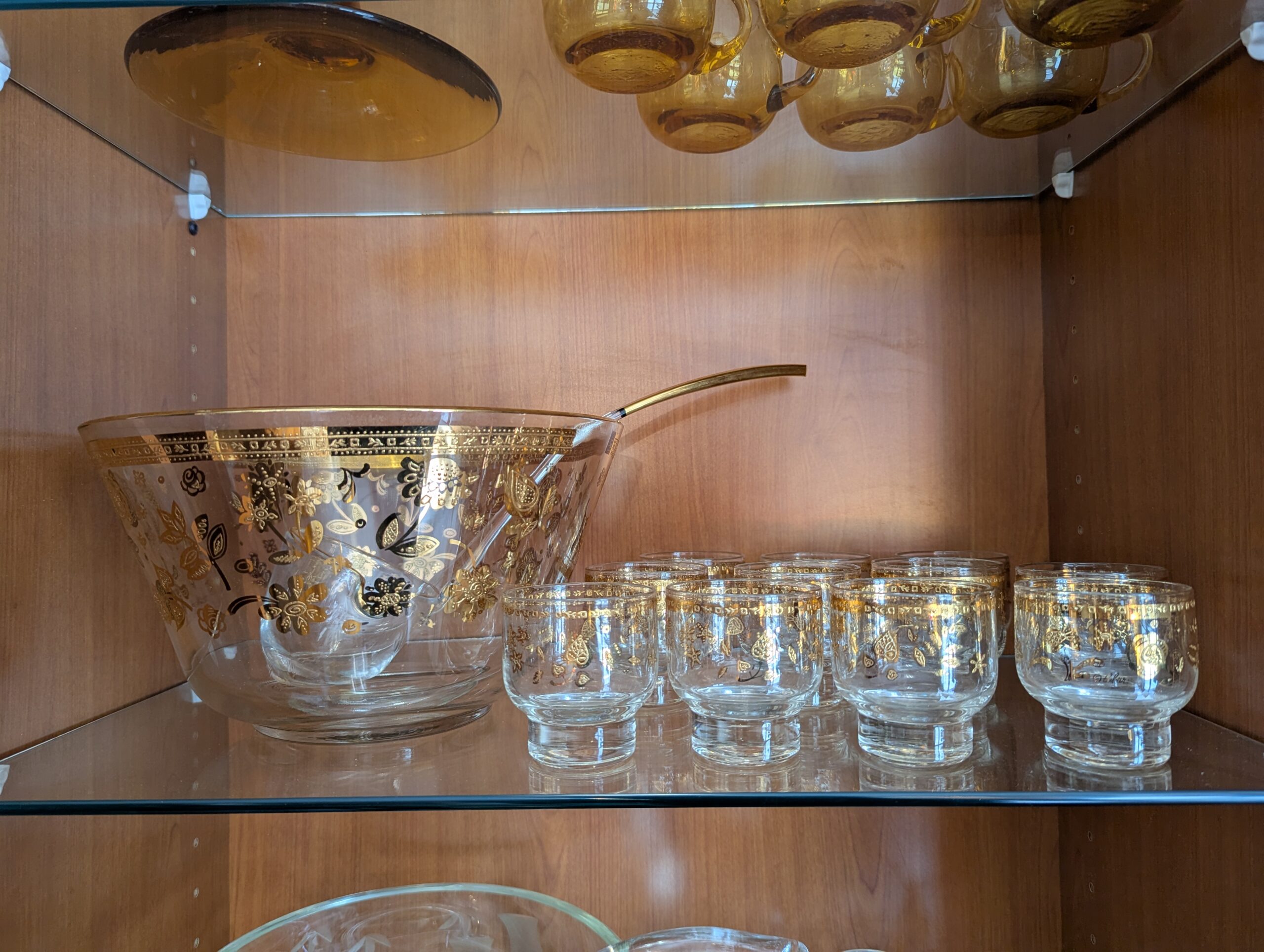 Culver Chantilly Gold Punch Bowl set with 10 Glasses