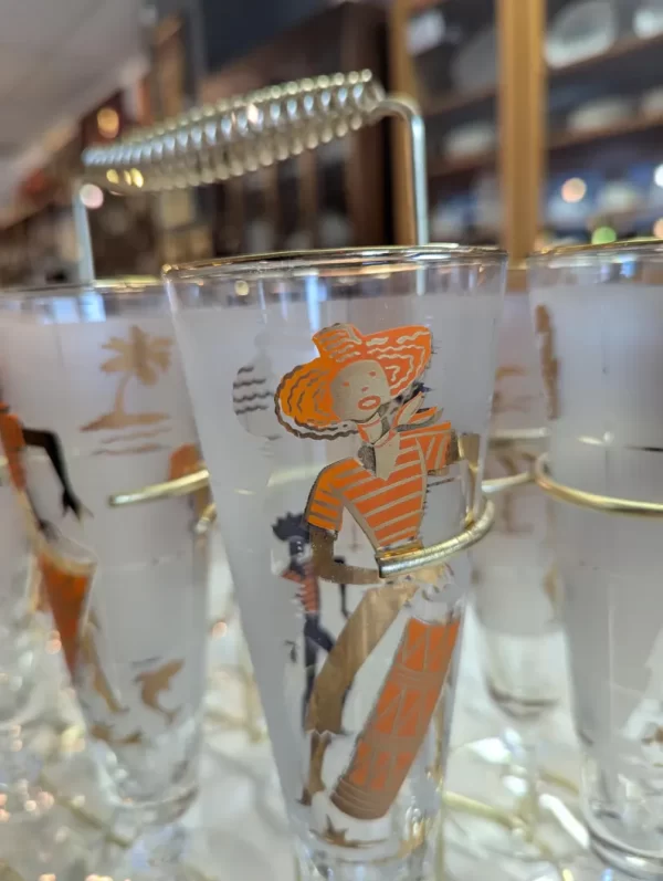 8 Orange and Gold Libbey Calypso Pilsner Glasses with a Wire Rack - Image 7